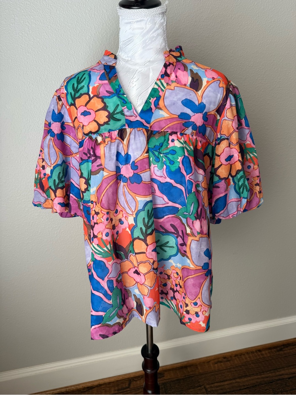 THML Bright Floral V-Neck Puff Sleeve Top - Pink/Blue/Green/Orange
